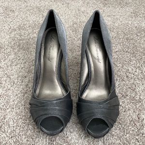 4.5 inches Grey heels